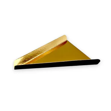 Tăvițe felie tort auriu/negru, carton alimentar rezistent, 200 buc/set. Ideale pentru cofetării, patiserii și prezentarea elegan