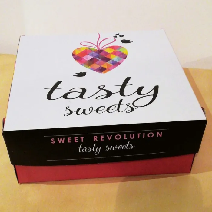 Cutii prăjituri „Sweet Pink” din carton alimentar, set 10 kg. Ambalaj elegant și rezistent, ideal pentru prăjituri, patiserie și