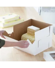 Cutii pentru tort etajat, albe – soluția ideală pentru transportul