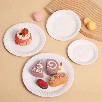 "Farfurii din carton coated, 23cm, set 100 buc. Perfecte pentru evenimente, petreceri și uz zilnic. Material rezistent, sigur și