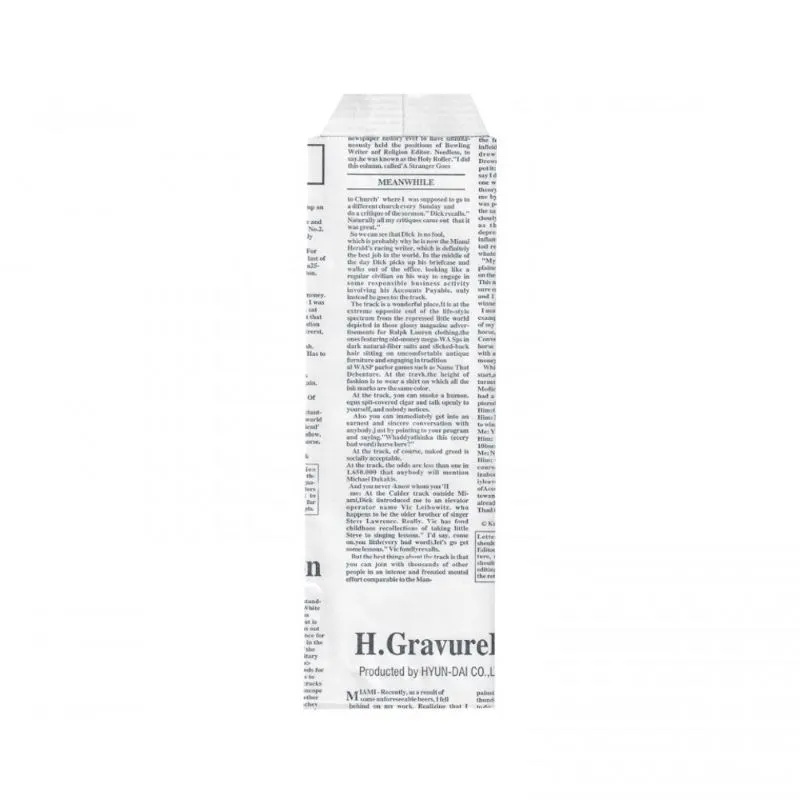 Alege setul de 2000 pungi pentru tacâmuri, model ziar, dimensiuni 8x23 cm. Soluția ideală pentru restaurante, cafenele și evenim
