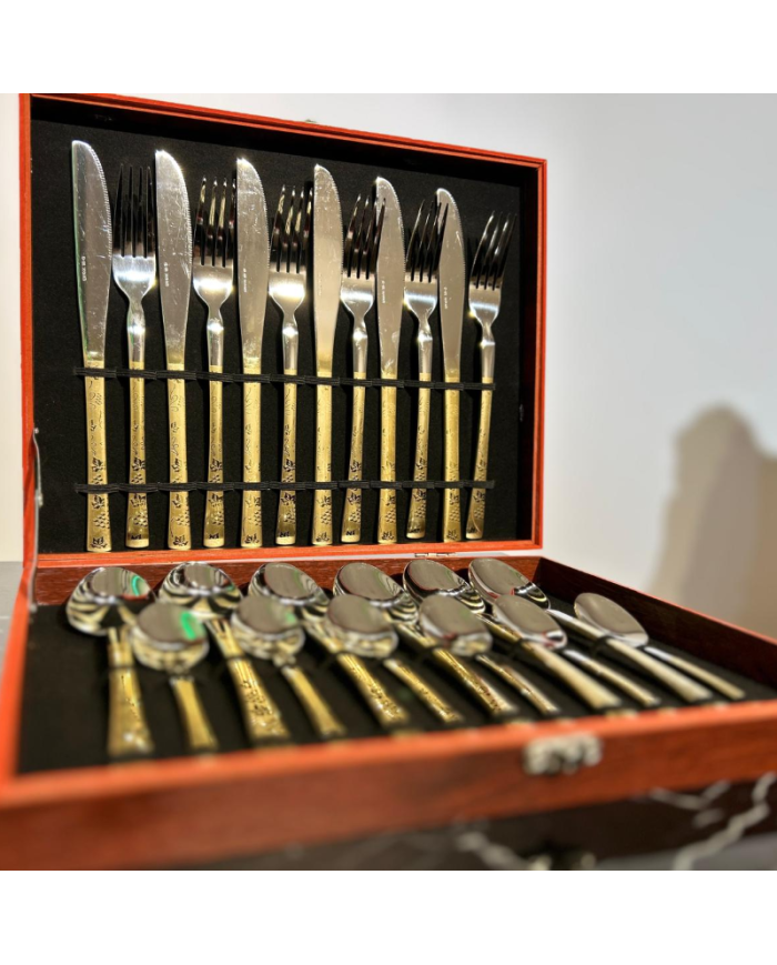 Set tacâmuri inox Tacâmuri 24 piese Set tacâmuri complet Tacâmuri din inox Tacâmuri cu suport